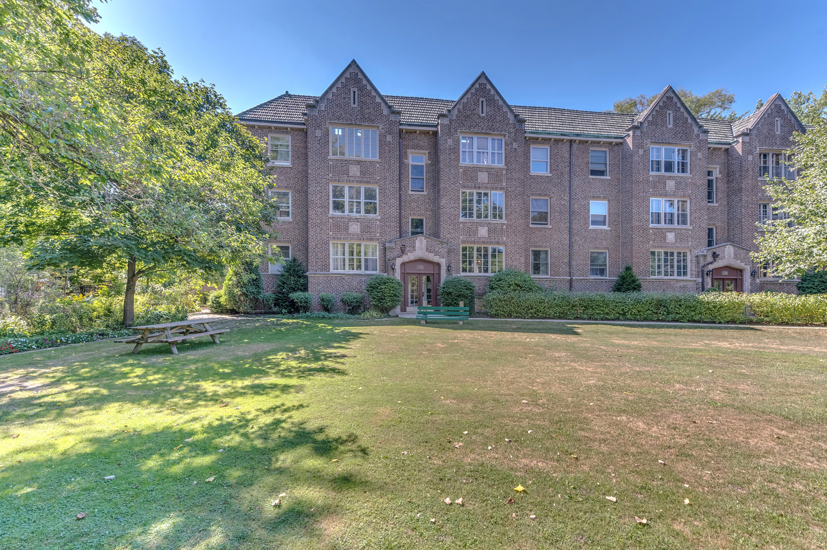 1st image of 1210 Central St #2S, Evanston, IL 60201 | MLS# 10827362