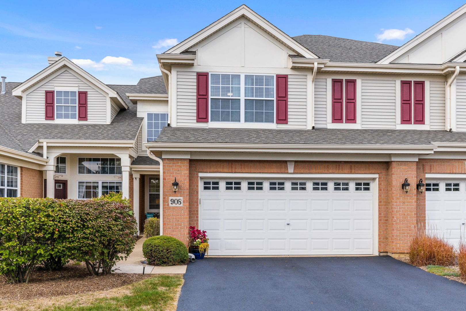 Homes for sale in Naperville, IL | 908 Winners Cup Ct, Naperville, IL 60565 | MLS# 10925457
