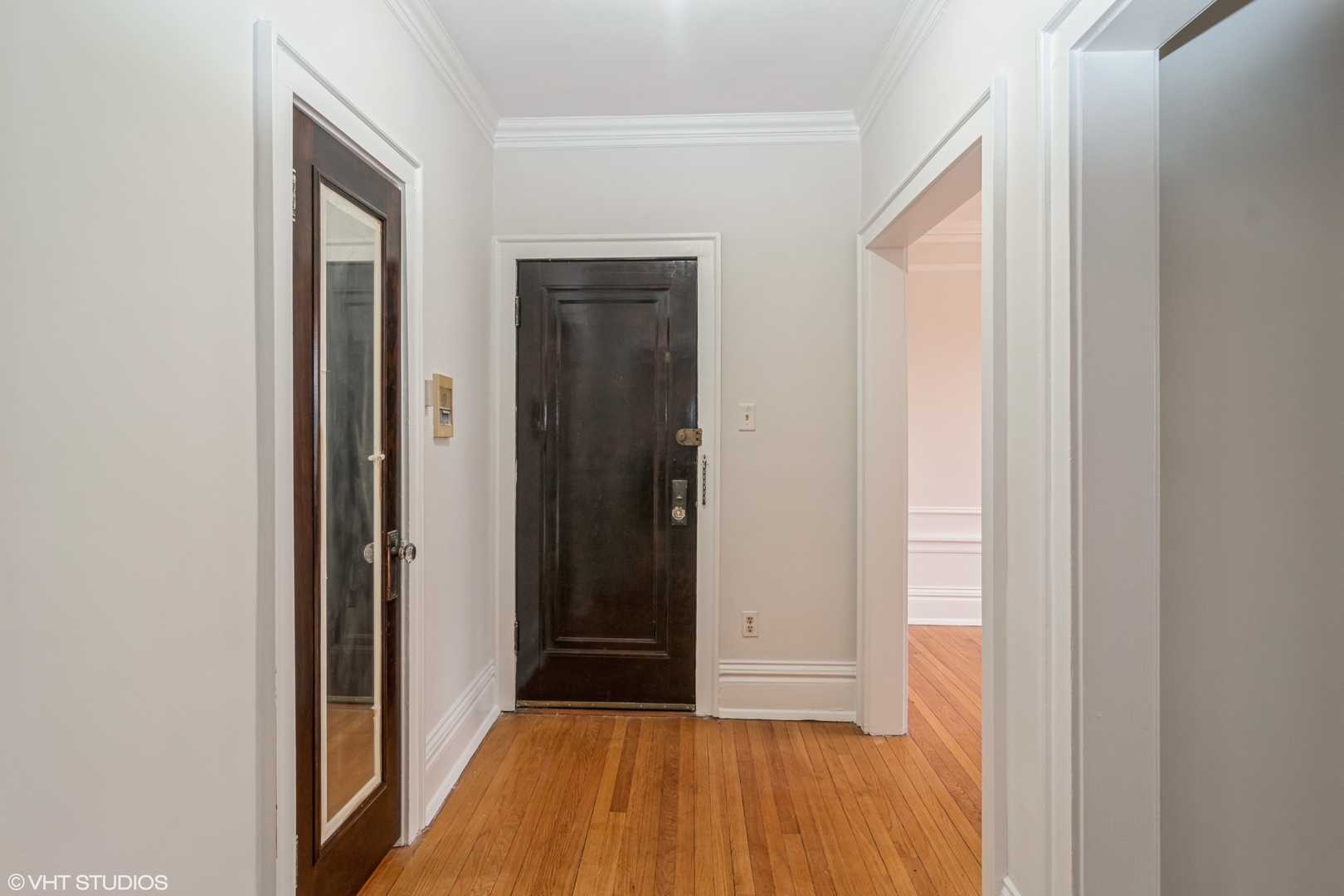 Homes for sale in Oak Park, IL | 214 N Oak Park Ave #2CC, Oak Park, IL 60302 | MLS# 10959468