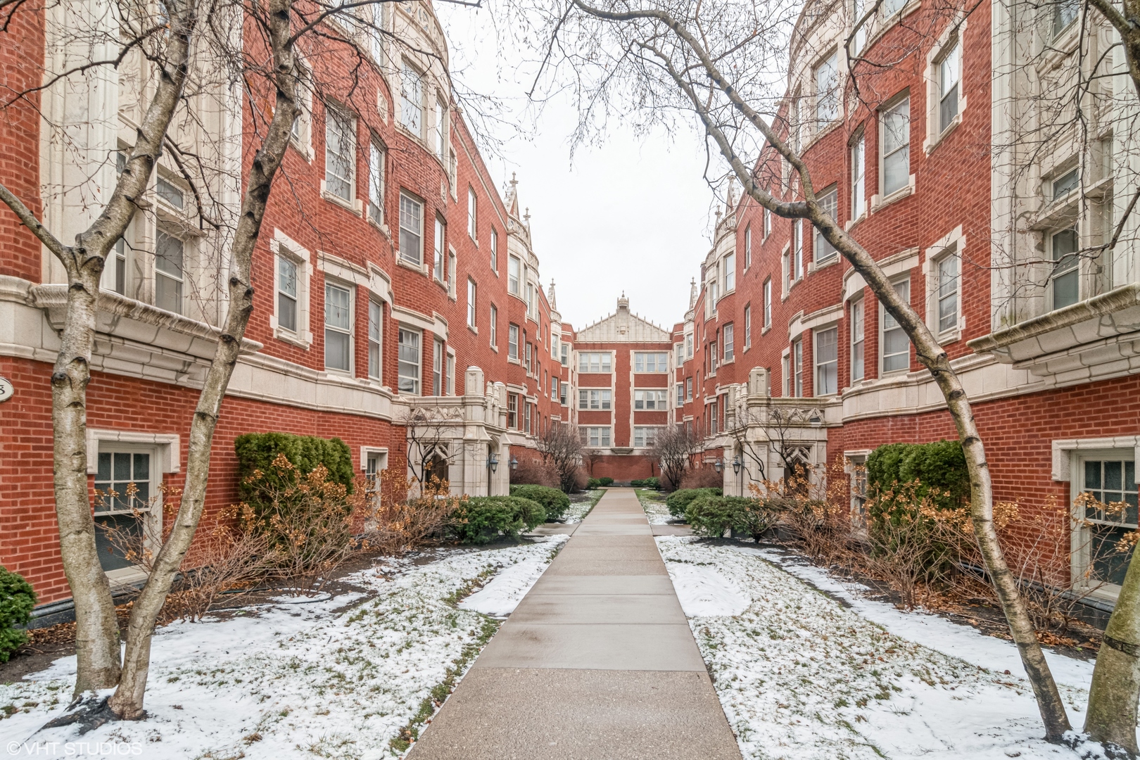 Homes for sale in Oak Park, IL | 214 N Oak Park Ave #2CC, Oak Park, IL 60302 | MLS# 10959468