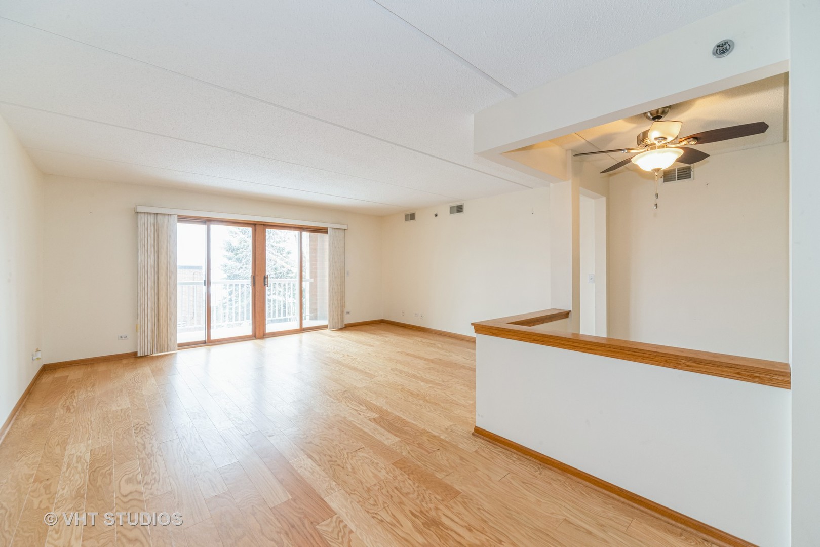 Homes for sale in Niles, IL | 7450 N Waukegan Rd #207, Niles, IL 60714 | MLS# 10999823