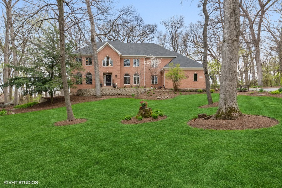 1st image of 40W913 Trotter Ln, Saint Charles, IL 60175 | MLS# 11060715