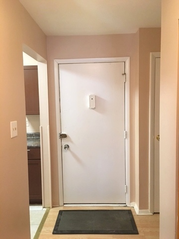 Photo 5 of Condominium at 869 Trace Dr #204, Buffalo Grove, IL 60089 | MLS# 11137804 | | Sold on 2021-09-15