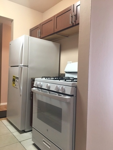 Photo 4 of Condominium at 869 Trace Dr #204, Buffalo Grove, IL 60089 | MLS# 11137804 | | Sold on 2021-09-15