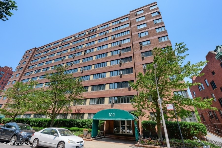 1st image of 700 W Bittersweet Pl #910, Chicago, IL 60613 | MLS# 11144316
