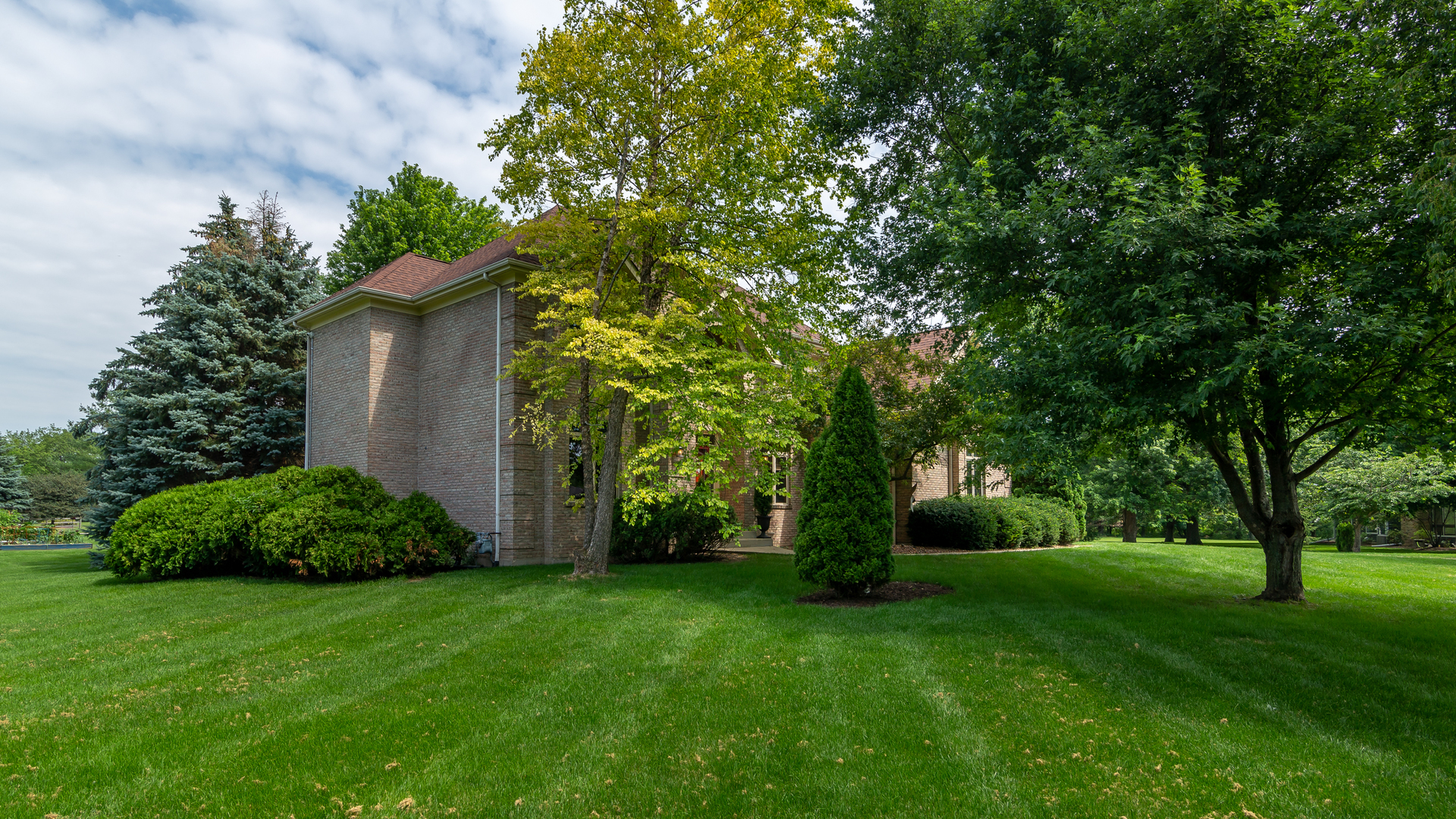 Homes for sale in Saint Charles, IL | 39W796 Dairyherd Ln, Saint Charles, IL 60175 | MLS# 11150017