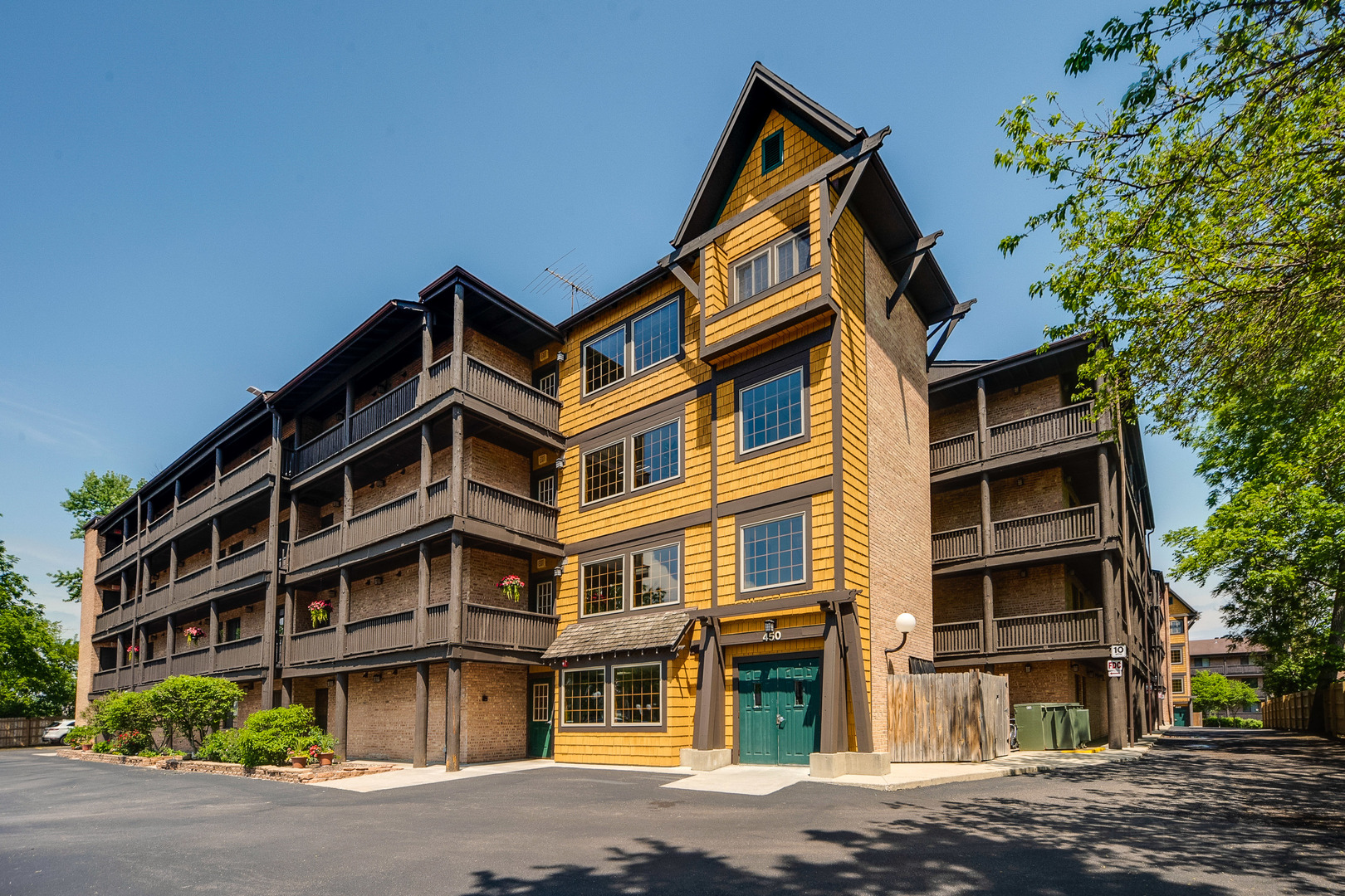Homes for sale in Wauconda, IL | 450 N Main St #S206A, Wauconda, IL 60084 | MLS# 11370451