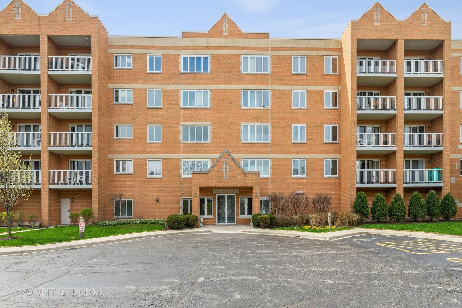 Homes for sale in Niles, IL | 7450 N Waukegan Rd #405, Niles, IL 60714 | MLS# 11373172