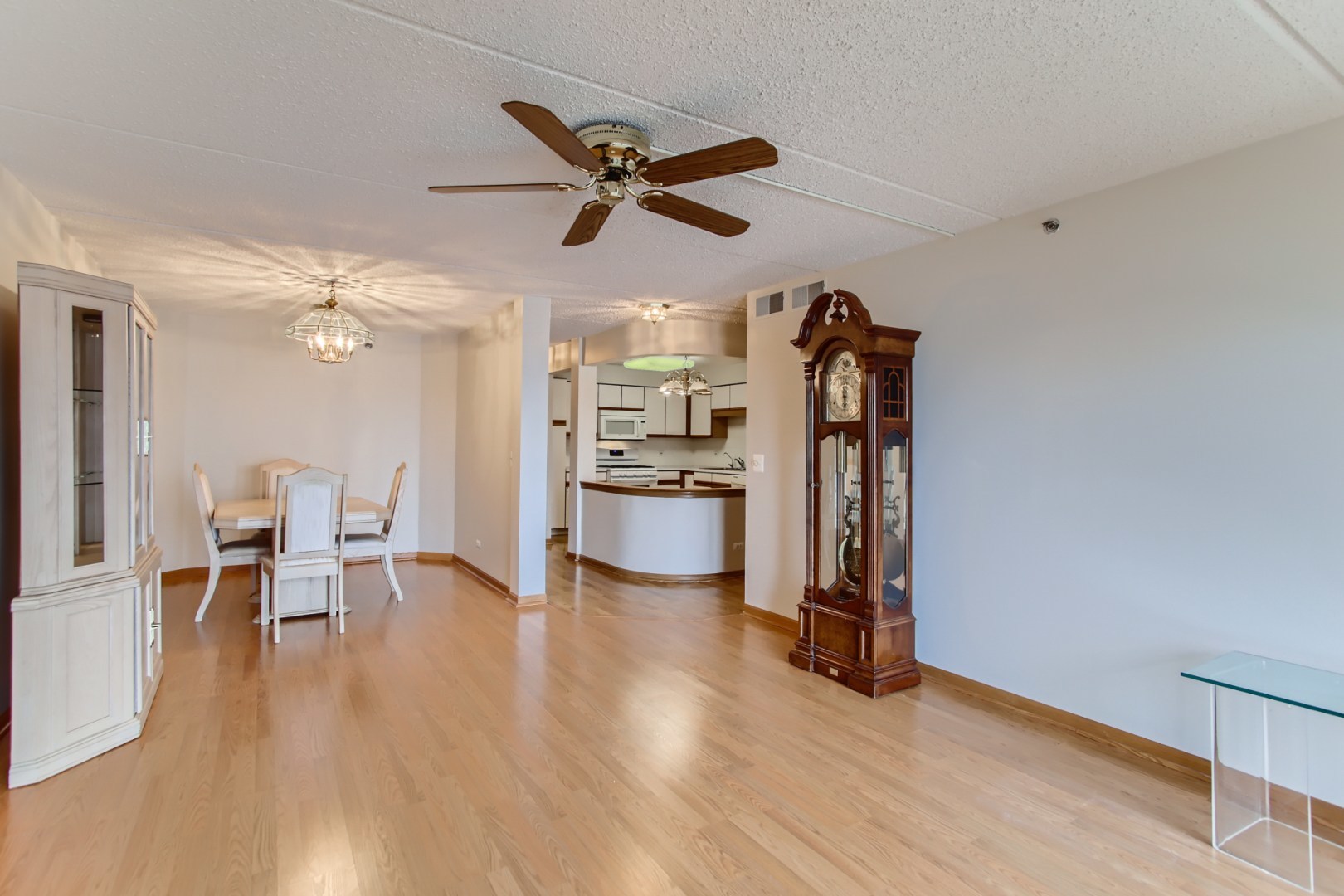 Homes for sale in Niles, IL | 7450 N Waukegan Rd #304, Niles, IL 60714 | MLS# 11373485