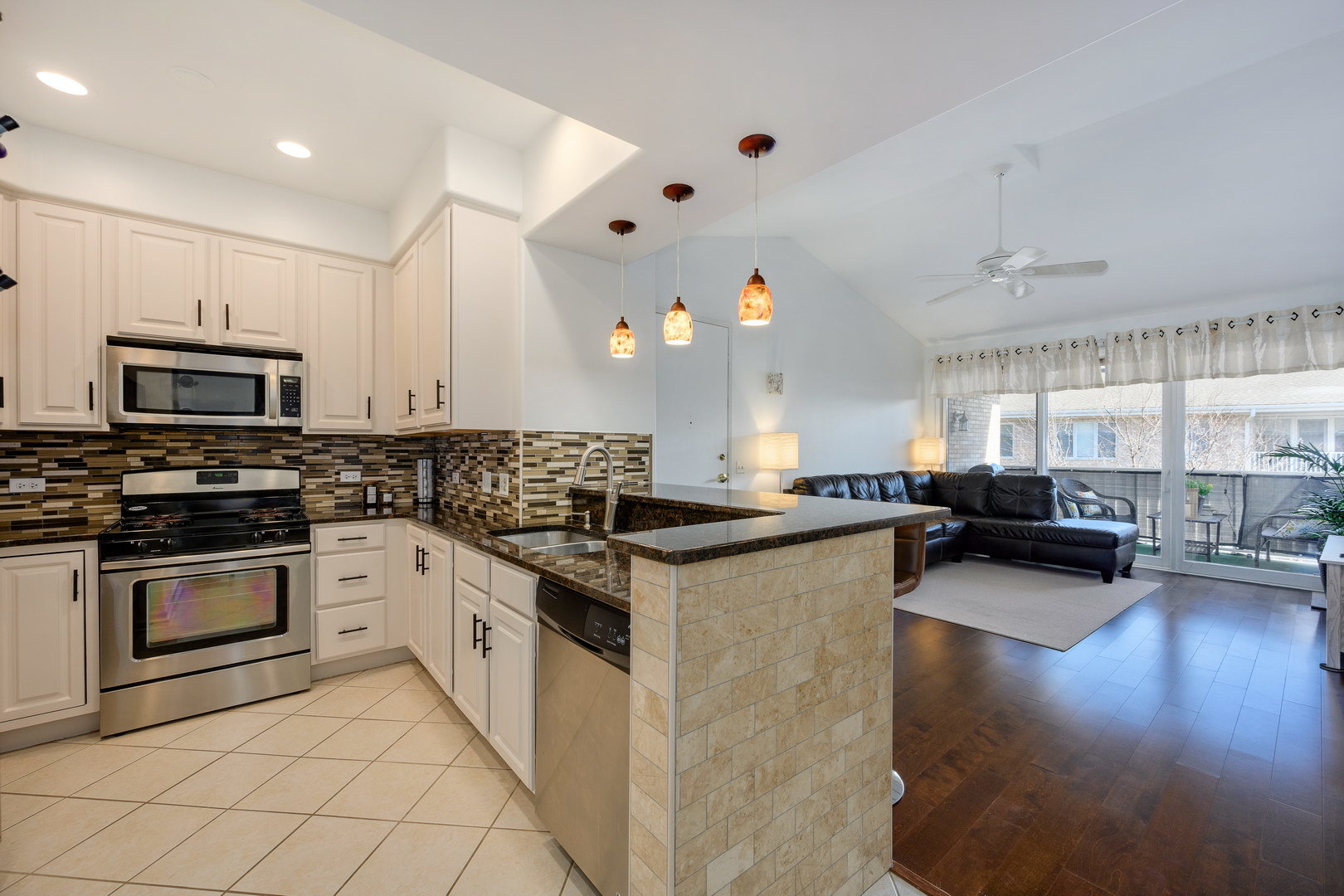 Homes for sale in Park Ridge, IL | 1731 Pavilion Way #506, Park Ridge, IL 60068 | MLS# 11386562