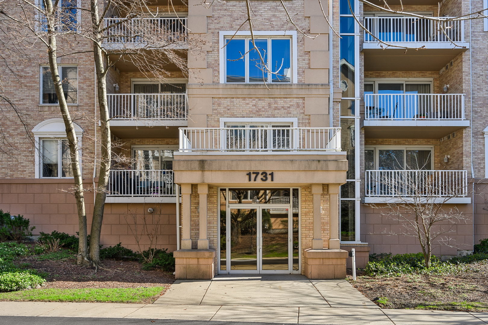 Homes for sale in Park Ridge, IL | 1731 Pavilion Way #506, Park Ridge, IL 60068 | MLS# 11386562