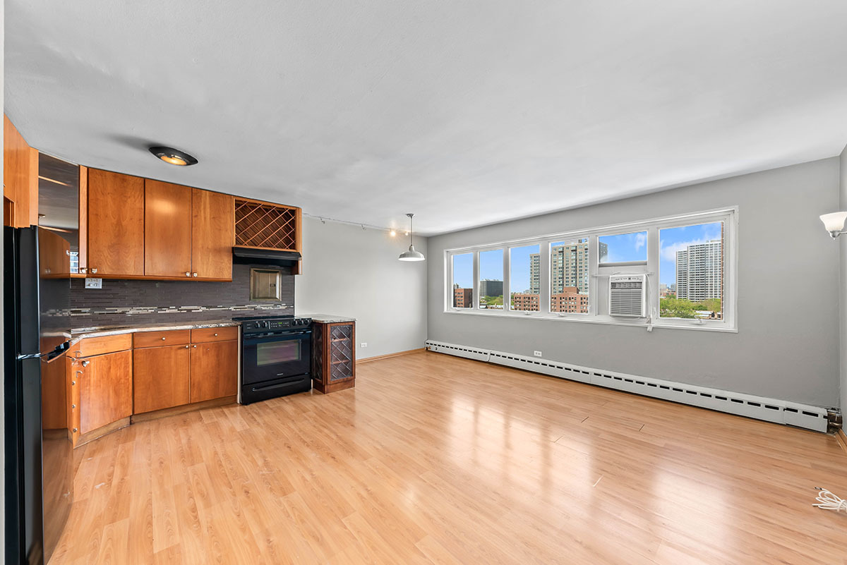 3rd image of 700 W Bittersweet Pl #1009, Chicago, IL 60613 | MLS# 11411954