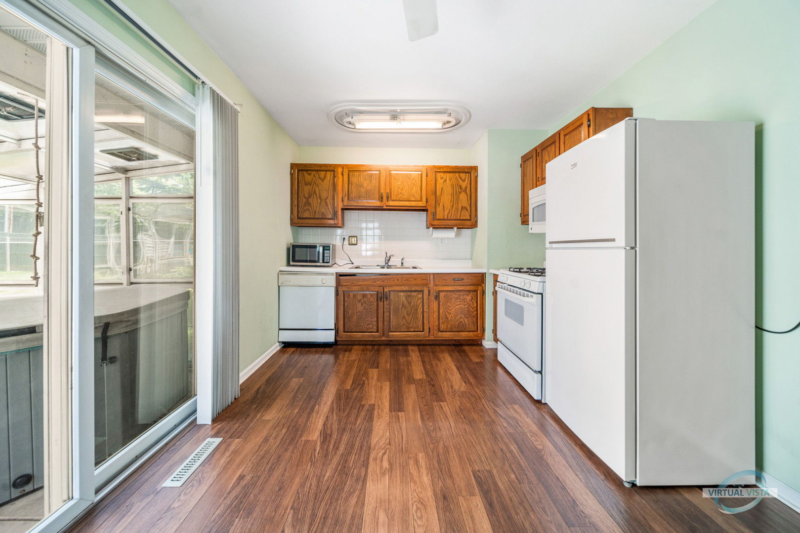 2nd image of 1820 Forrest Blvd, Saint Charles, IL 60174 | MLS# 11471152