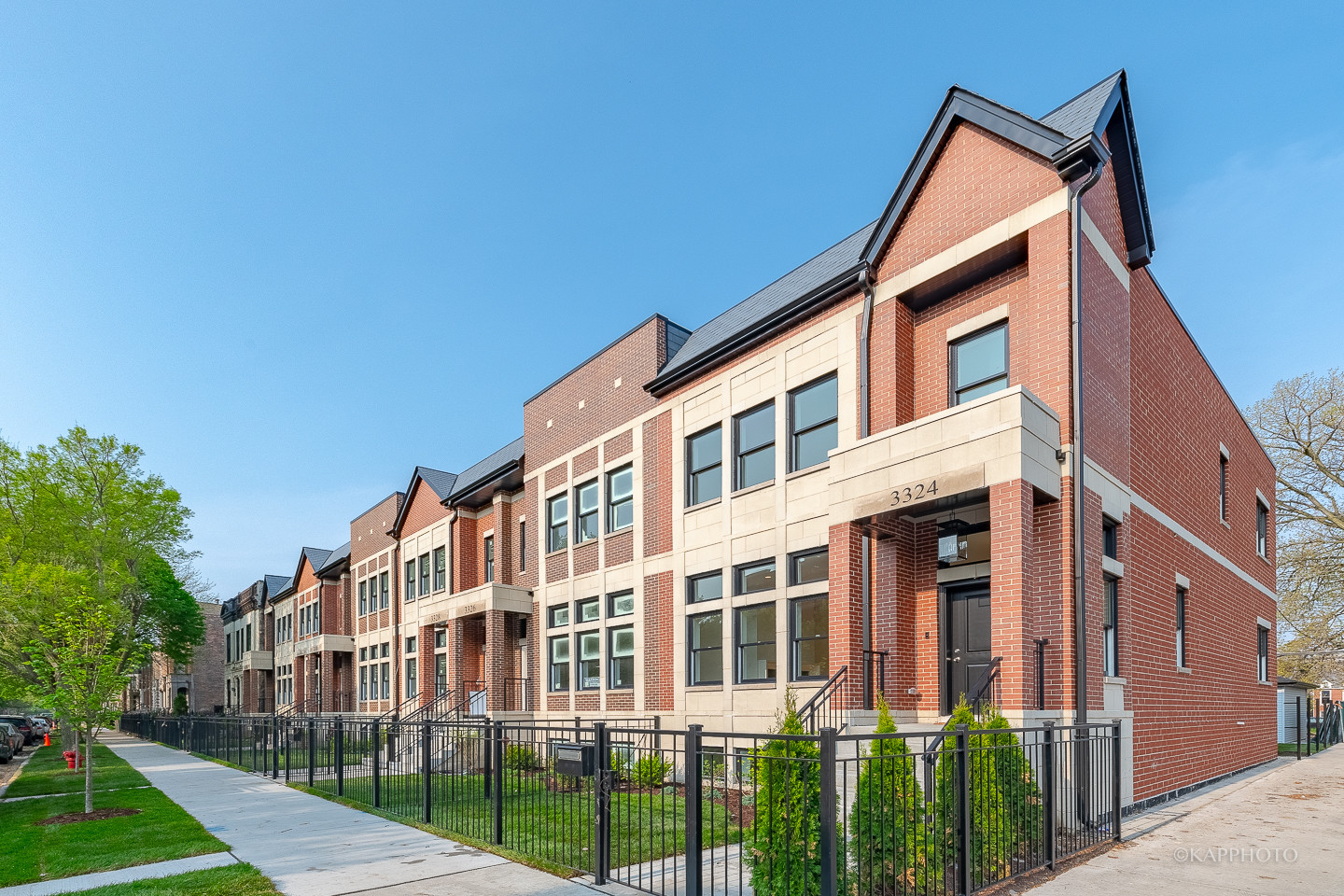 Homes for sale in Chicago, IL | 3330 S Prairie Ave, Chicago, IL 60616 | MLS# 11473860