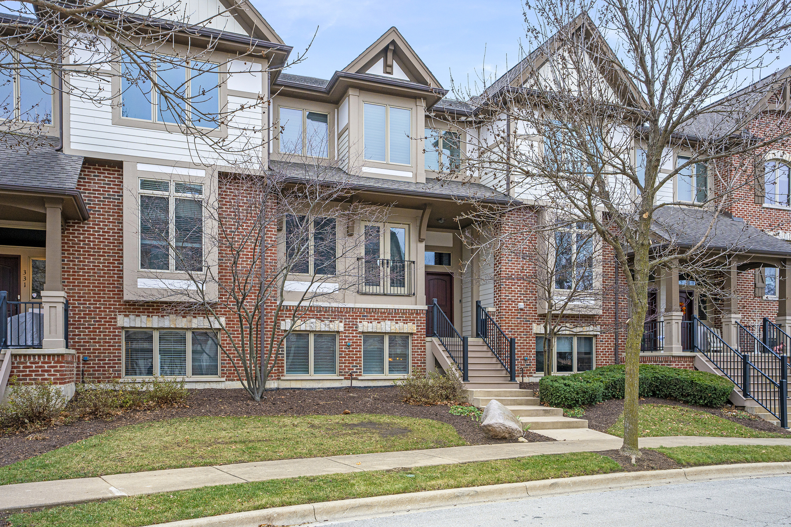1st image of 321 Brownstone Dr, Saint Charles, IL 60174 | MLS# 11682706