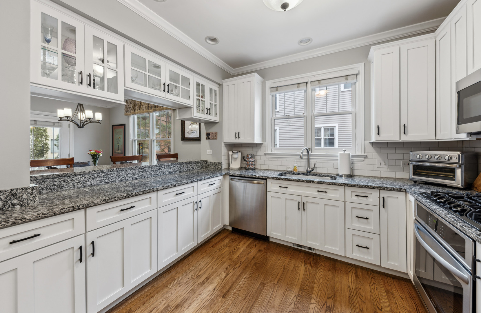 Homes for sale in Libertyville, IL | 220 E Church St, Libertyville, IL 60048 | MLS# 11721803