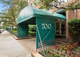 1st image of 700 W Bittersweet Pl #804, Chicago, IL 60613 | MLS# 11734560
