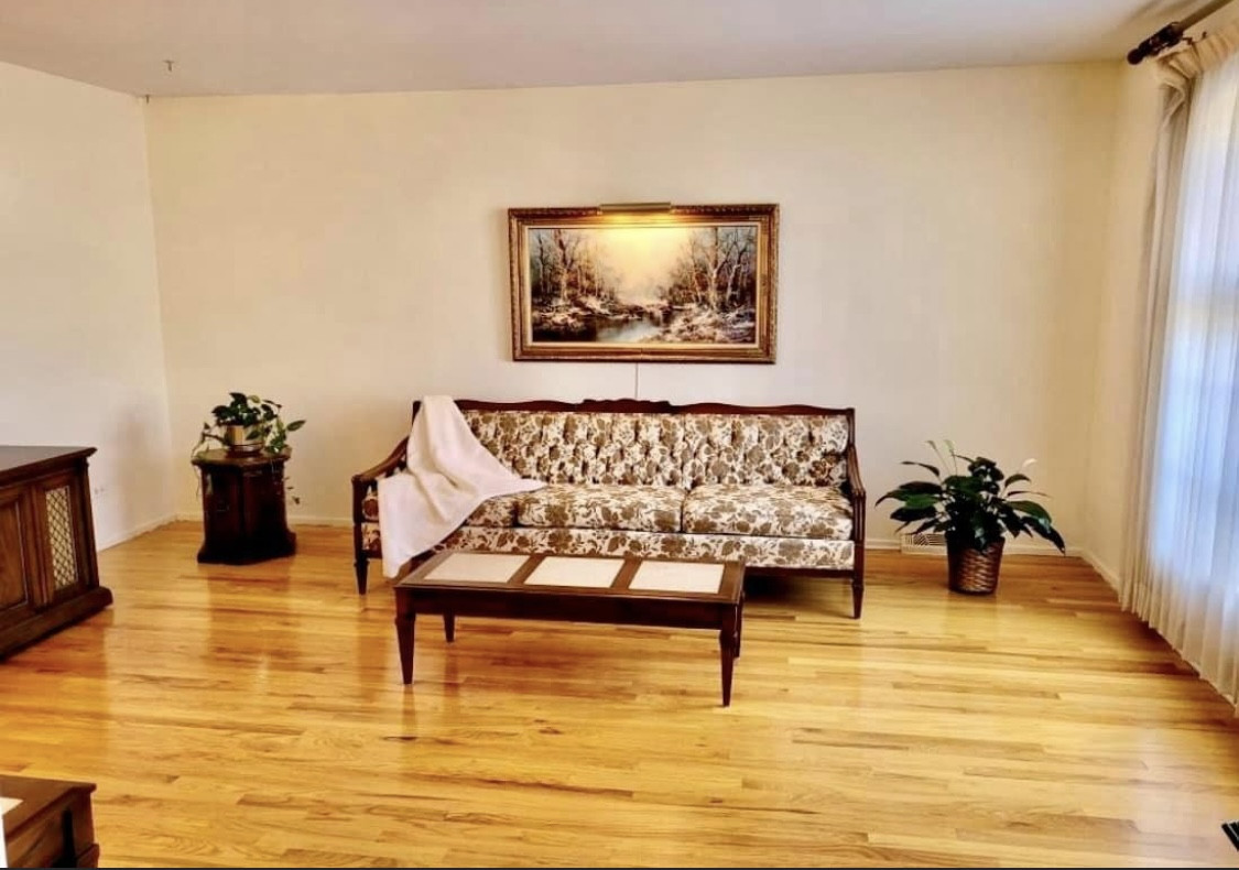 Homes for sale in Palatine, IL | 1213 W Kenilworth Ave, Palatine, IL 60067 | MLS# 11735687