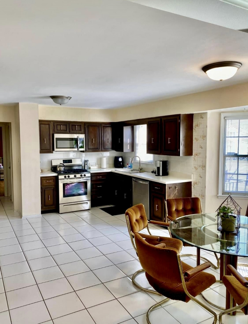 Homes for sale in Palatine, IL | 1213 W Kenilworth Ave, Palatine, IL 60067 | MLS# 11735687