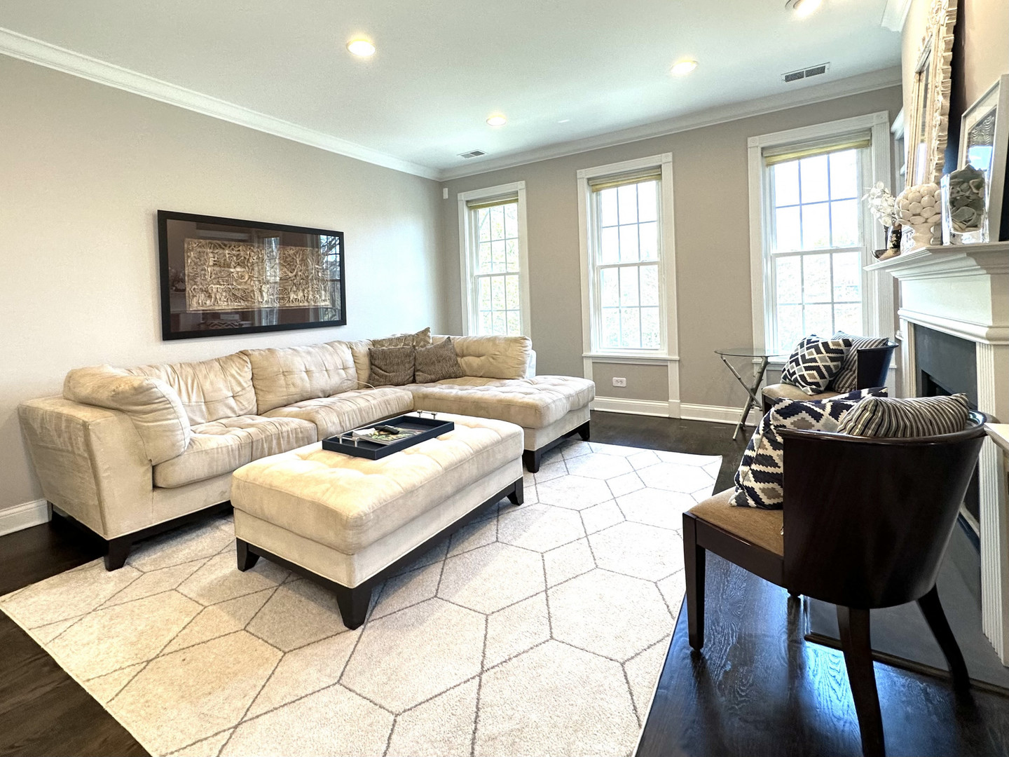 Homes for sale in Chicago, IL | 2708 N Greenview Ave #3S, Chicago, IL 60614 | MLS# 11763674