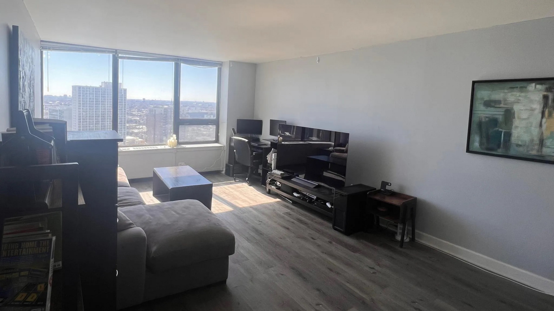 Homes for sale in Chicago, IL | 3930 N Pine Grove Ave #2504, Chicago, IL 60613 | MLS# 11771260