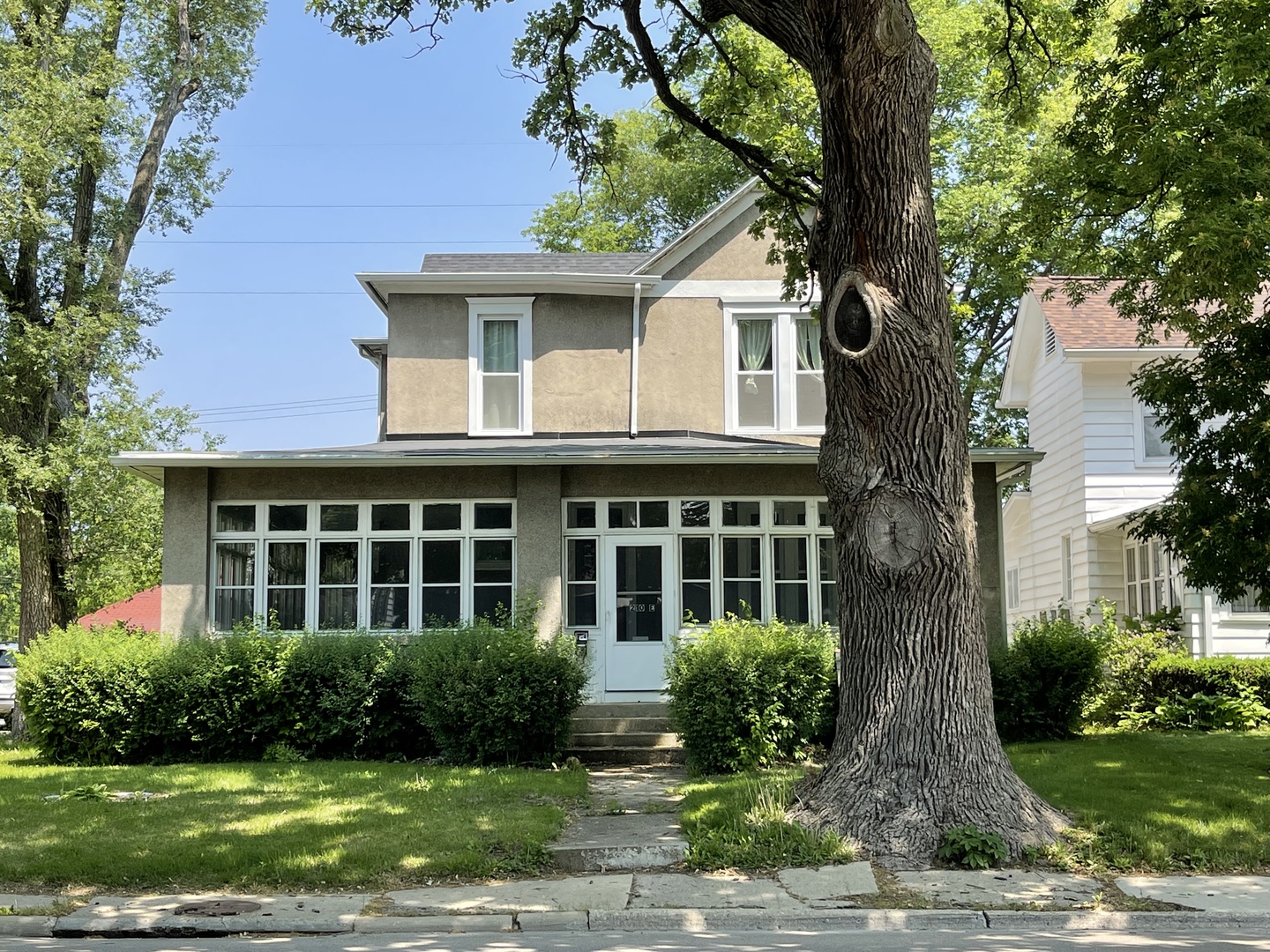 Homes for sale in Spring Valley, IL | 210 E Dakota St, Spring Valley, IL 61362 | MLS# 11788452