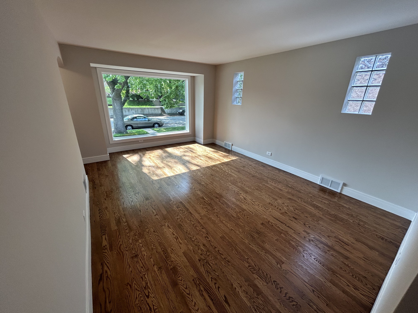 Homes for sale in Chicago, IL | 5219 N Normandy Ave, Chicago, IL 60656 | MLS# 11791864