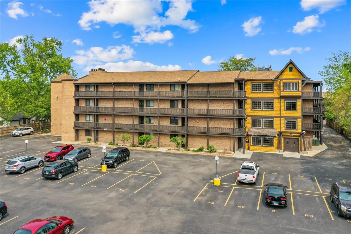 Homes for sale in Wauconda, IL | 450 N Main St #S401A, Wauconda, IL 60084 | MLS# 11792764