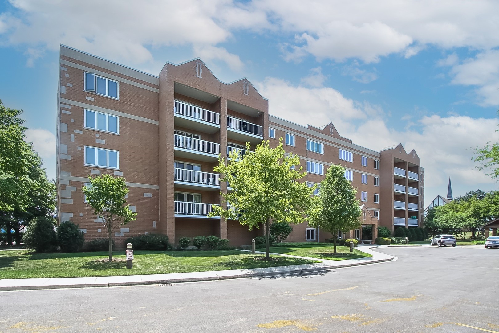 Homes for sale in Niles, IL | 7450 N Waukegan Rd #302, Niles, IL 60714 | MLS# 11801246