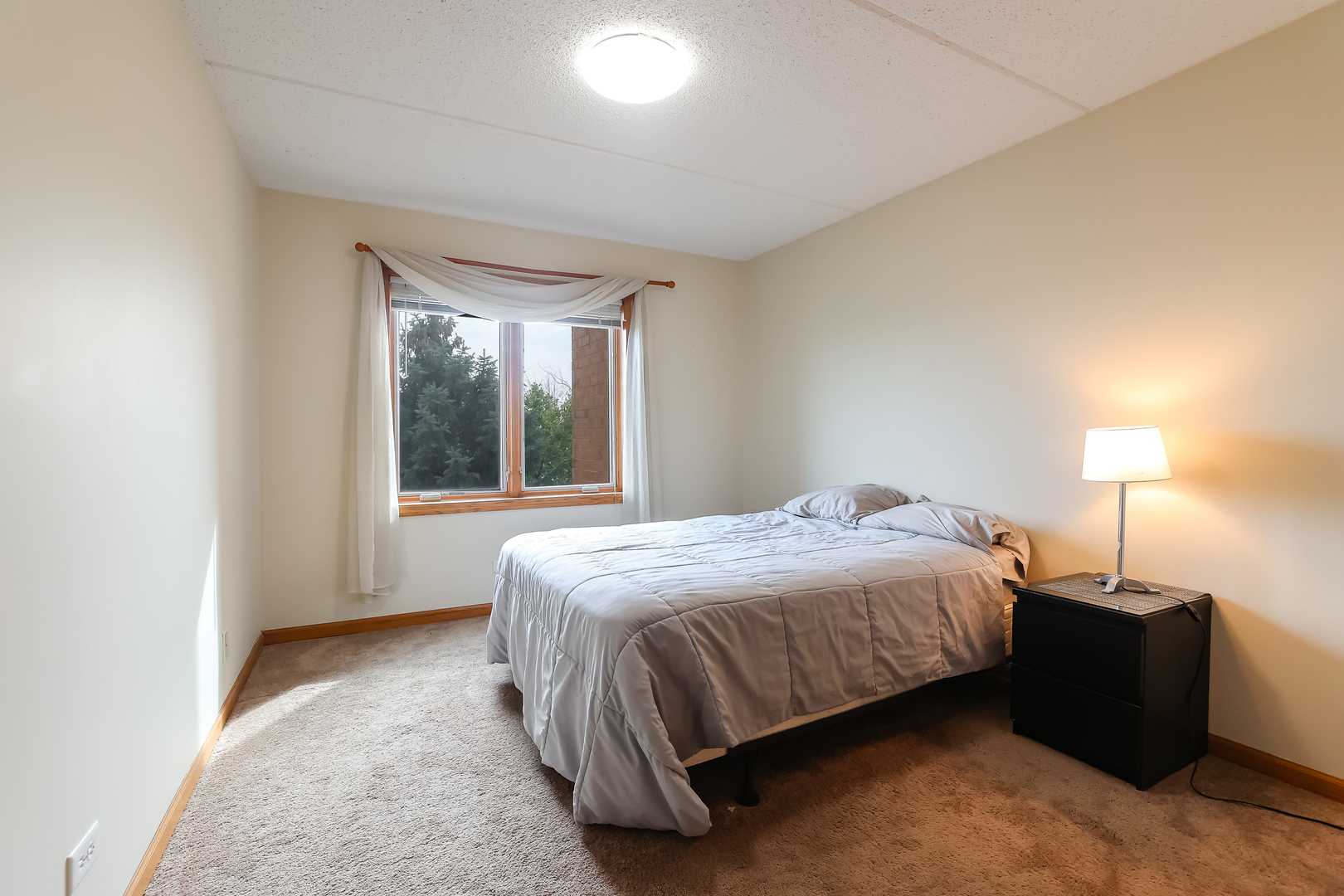 Homes for sale in Niles, IL | 7450 N Waukegan Rd #406, Niles, IL 60714 | MLS# 11889974