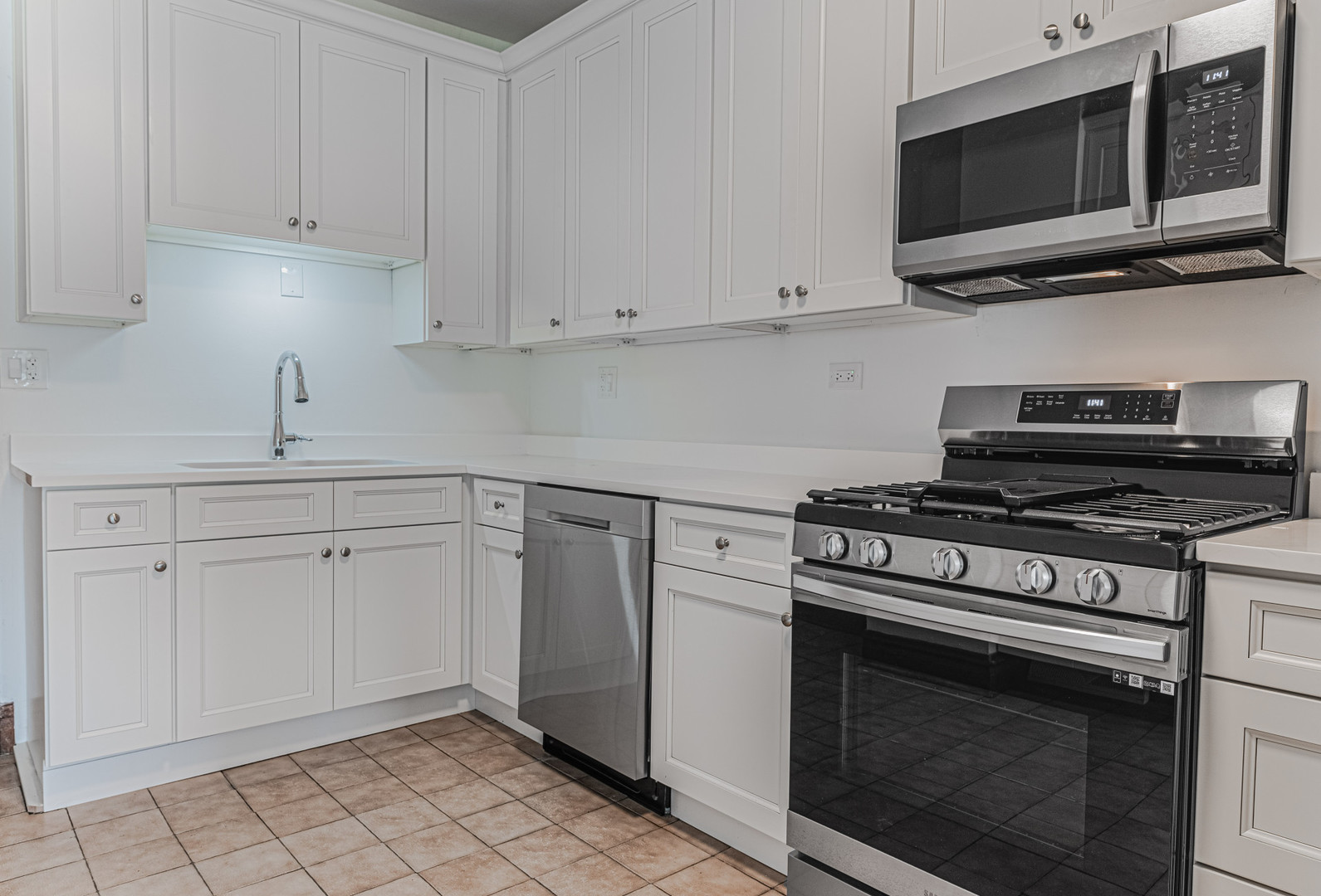 Homes for sale in Berwyn, IL | 3828 Maple Ave, Berwyn, IL 60402 | MLS# 11899574