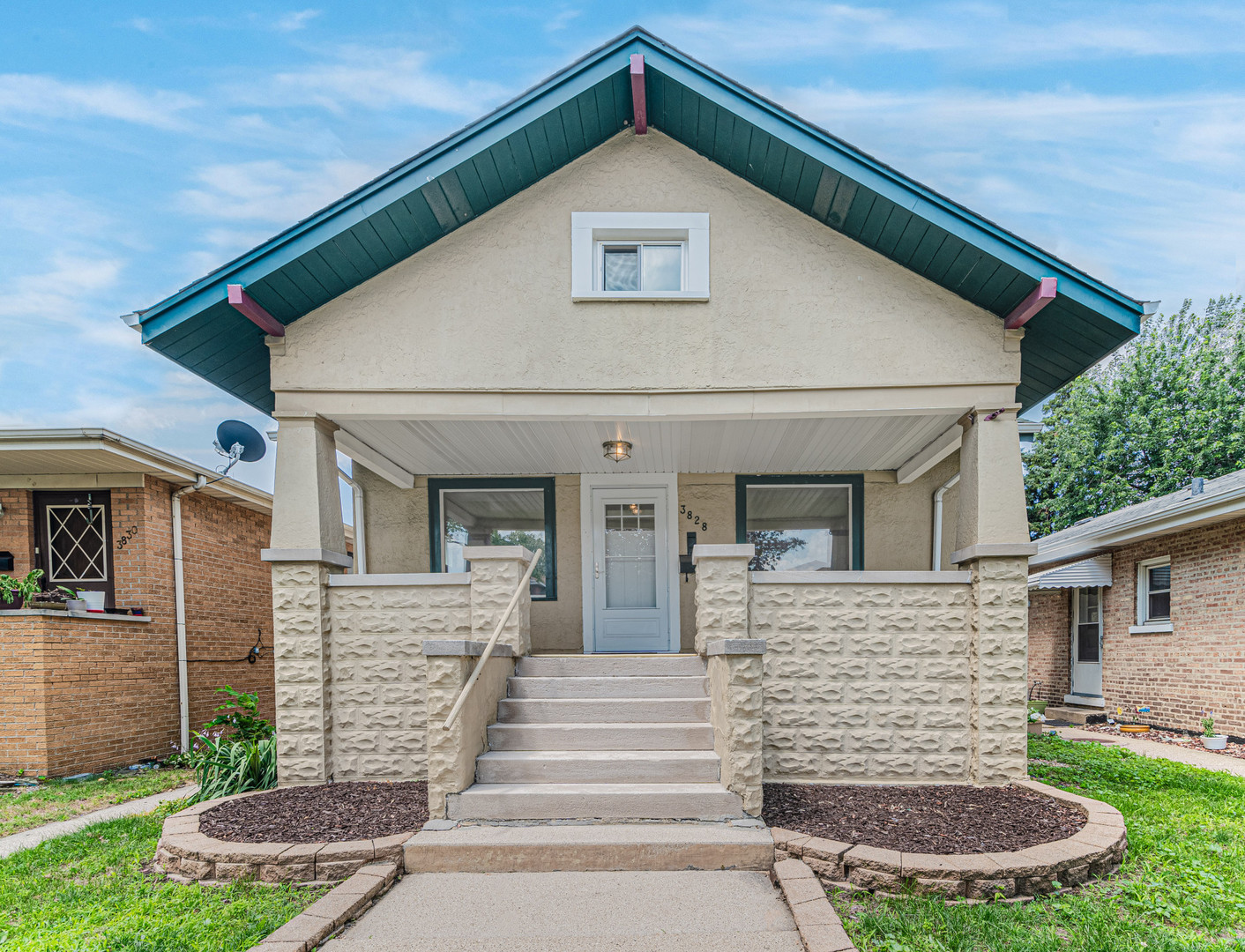 Homes for sale in Berwyn, IL | 3828 Maple Ave, Berwyn, IL 60402 | MLS# 11899574