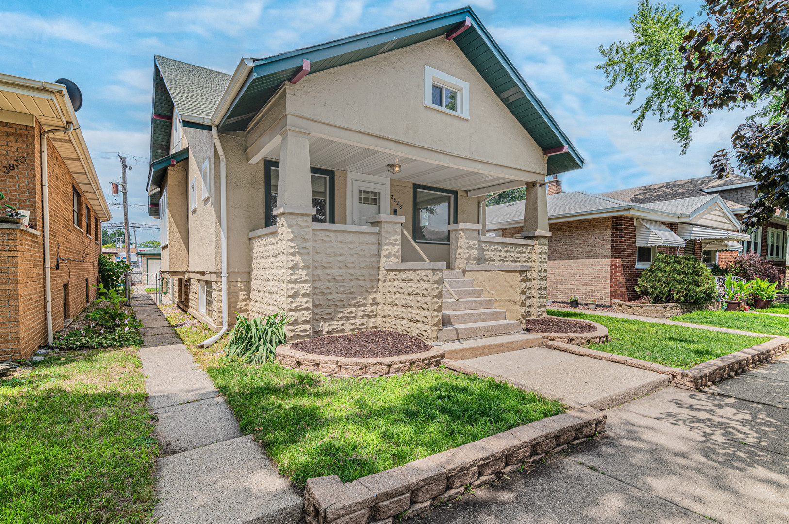 Homes for sale in Berwyn, IL | 3828 Maple Ave, Berwyn, IL 60402 | MLS# 11899574