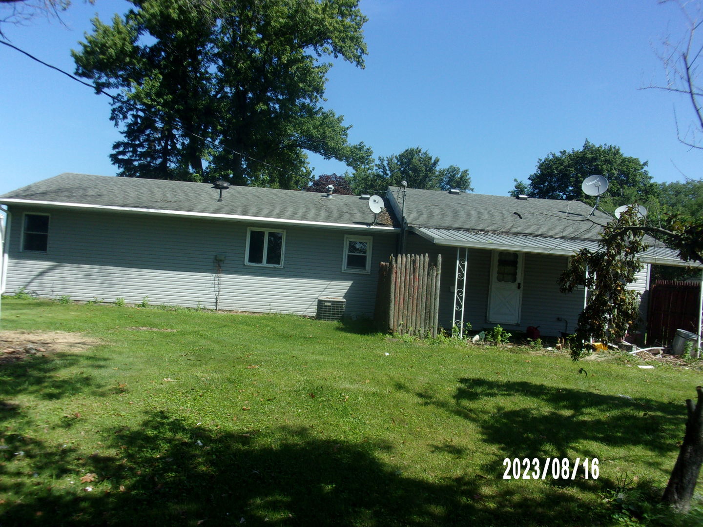 Homes for sale in Sheldon, IL | 650 W Blue St, Sheldon, IL 60966 | MLS# 11902070