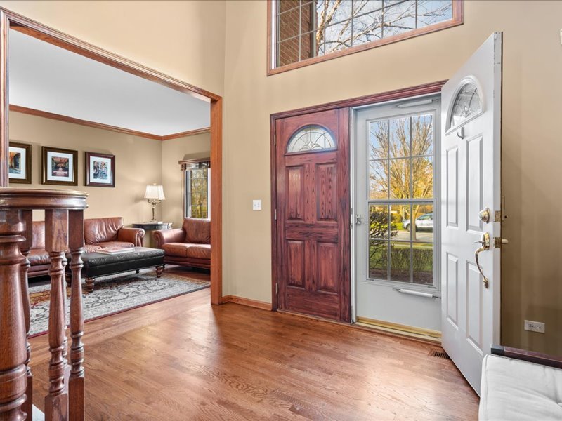 Homes for sale in Saint Charles, IL | 2501 Muirfield Ct, Saint Charles, IL 60174 | MLS# 11940252