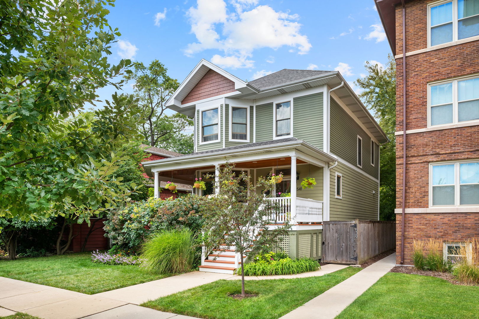 Homes for sale in Oak Park, IL | 541 N Humphrey Ave, Oak Park, IL 60302 | MLS# 11945012