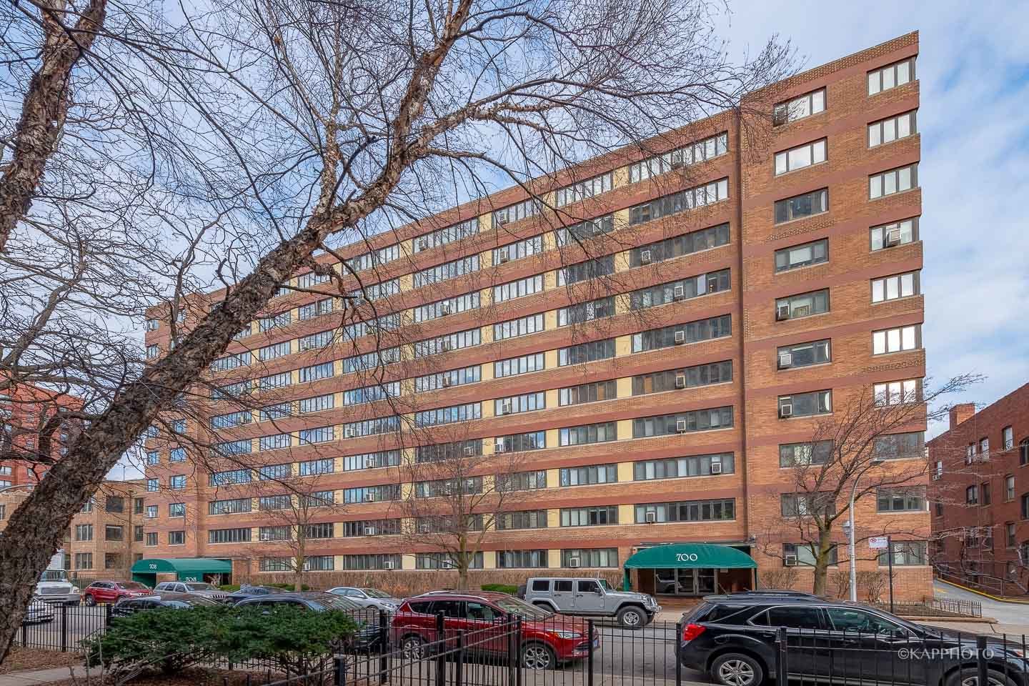 2nd image of 700 W Bittersweet Pl #1007, Chicago, IL 60613 | MLS# 11959281