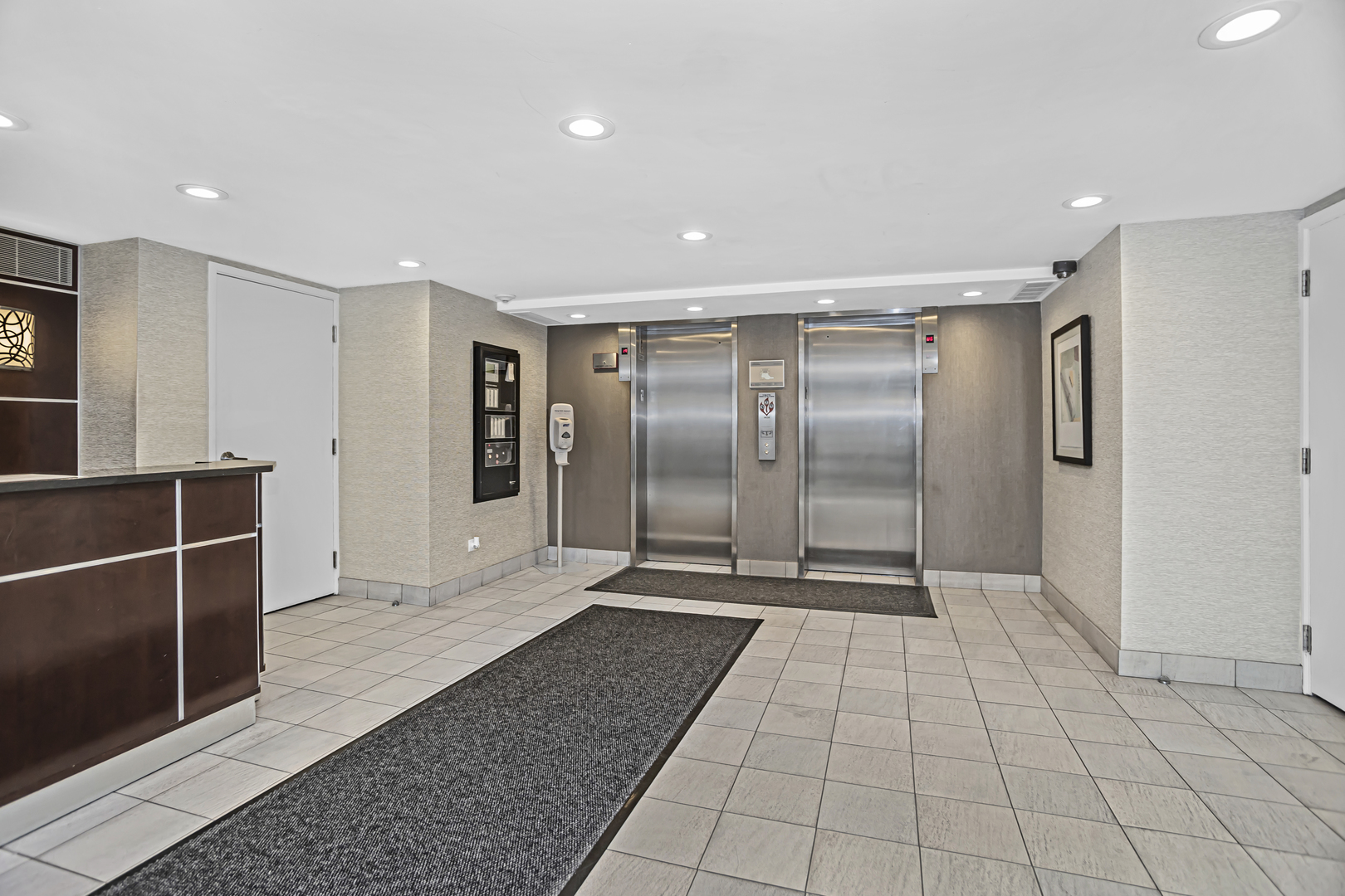 4th image of 71 E Division St #1805, Chicago, IL 60610 | MLS# 11970256