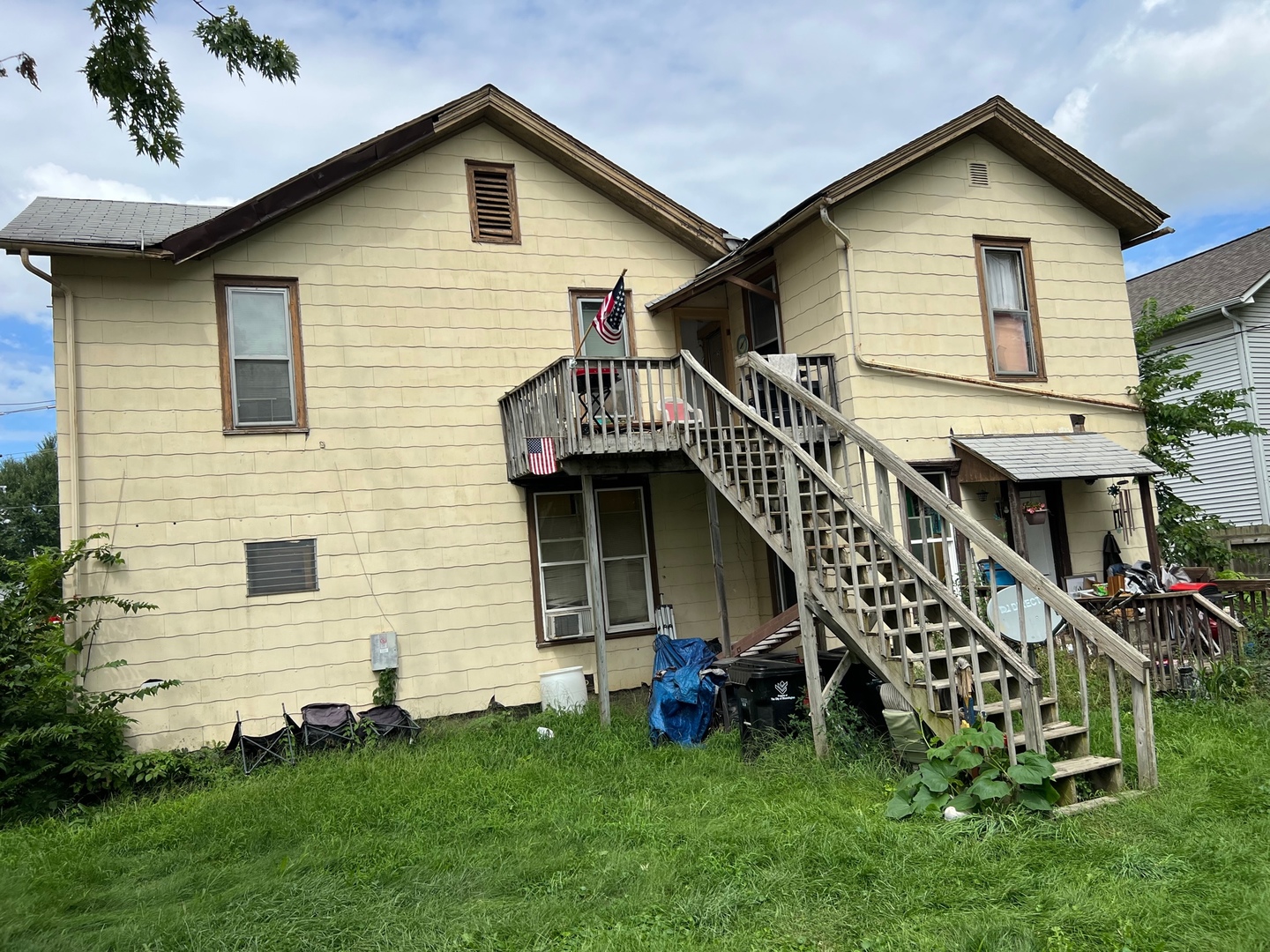 Homes for sale in Bloomington, IL | 601 E Jefferson St, Bloomington, IL 61701 | MLS# 11984705