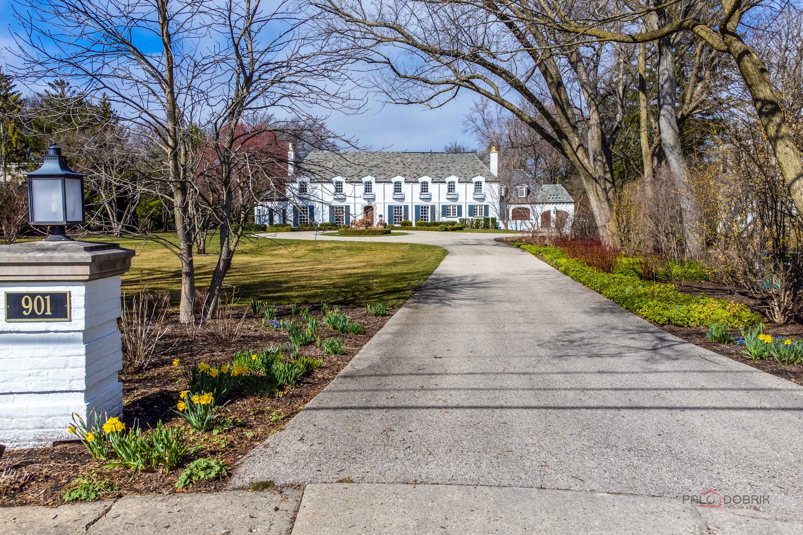 Homes for sale in Winnetka, IL | 901 Hill Rd, Winnetka, IL 60093 | MLS# 12012667