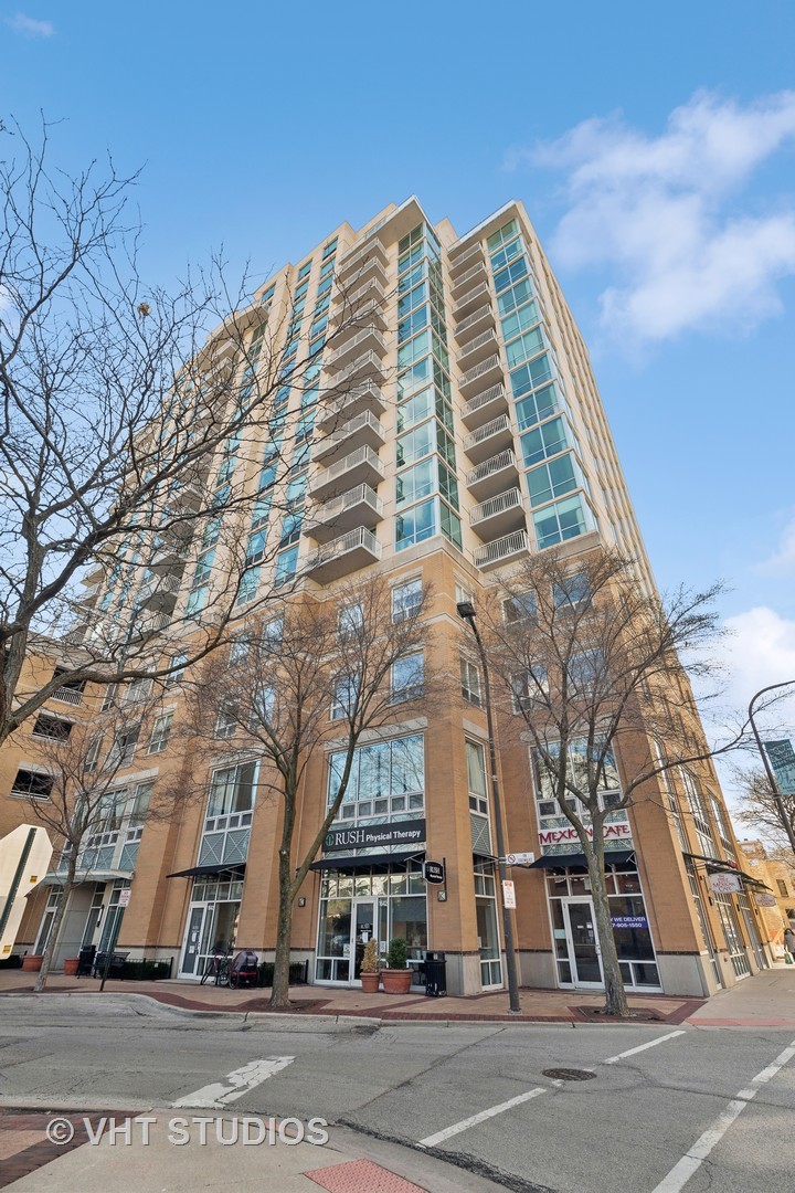 Homes for sale in Evanston, IL | 1640 Maple Ave #906, Evanston, IL 60201 | MLS# 12069130