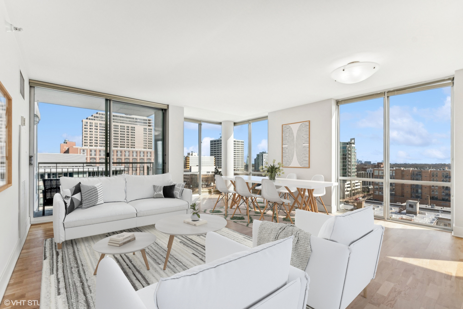 Homes for sale in Evanston, IL | 1640 Maple Ave #906, Evanston, IL 60201 | MLS# 12069130