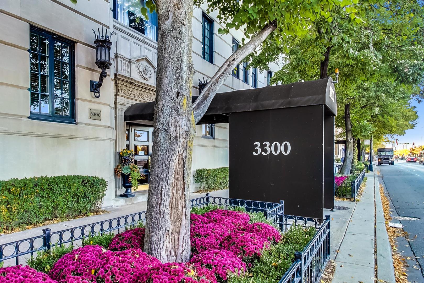 Homes for sale in Chicago, IL | 3300 N Lake Shore Dr #7C, Chicago, IL 60657 | MLS# 12079614