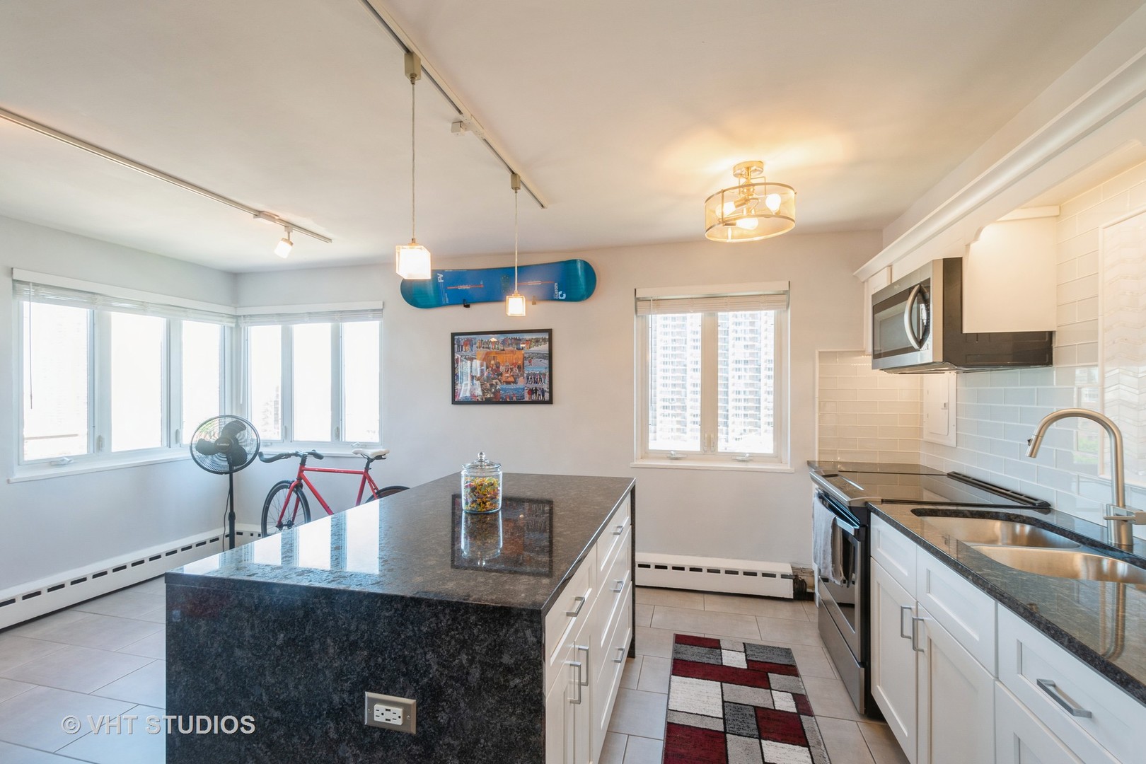 5th image of 700 W Bittersweet Pl #1008, Chicago, IL 60613 | MLS# 12119542