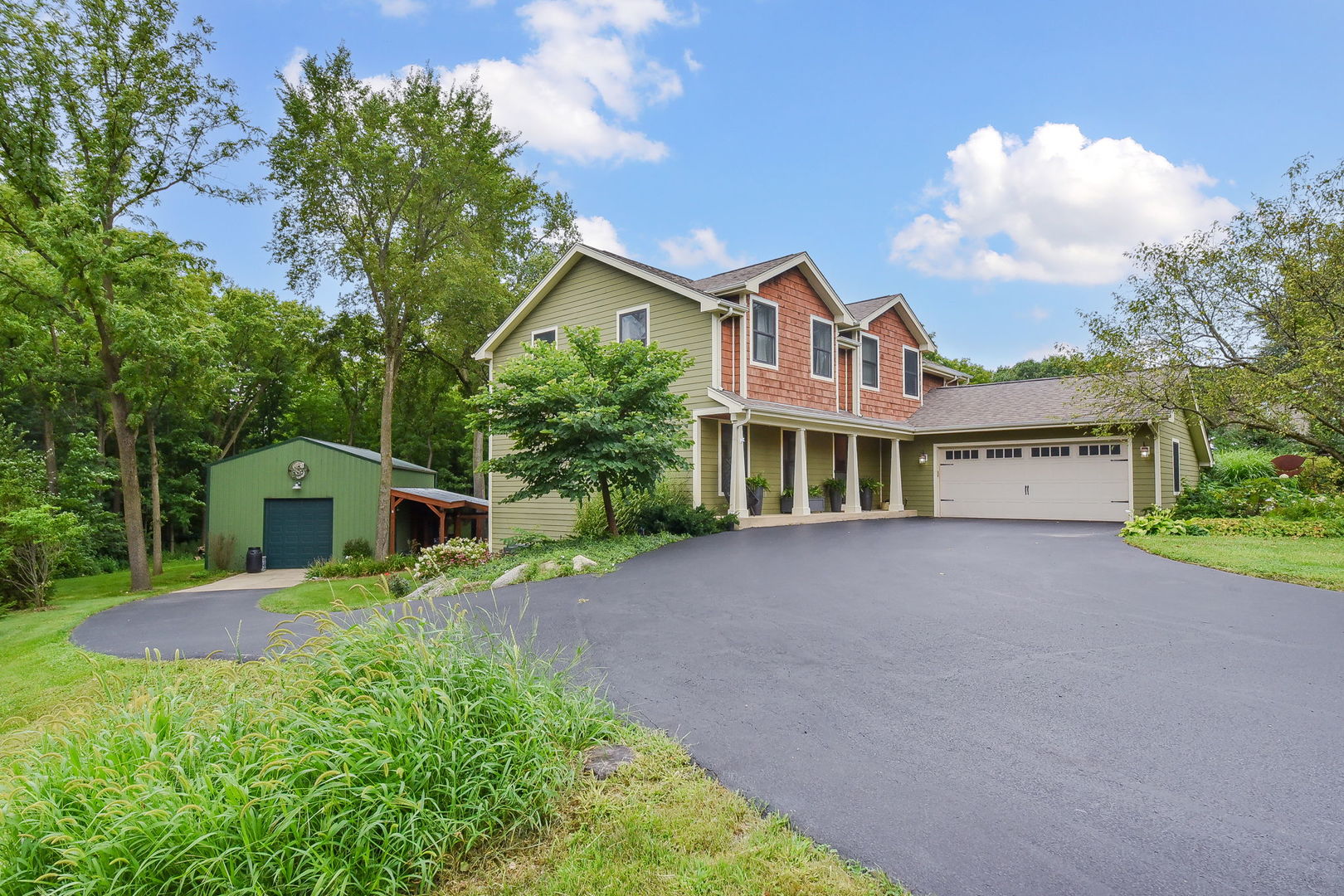 Homes for sale in St. Charles, IL | 4N998 Stonebridge Ln, St. Charles, IL 60175 | MLS# 12129083