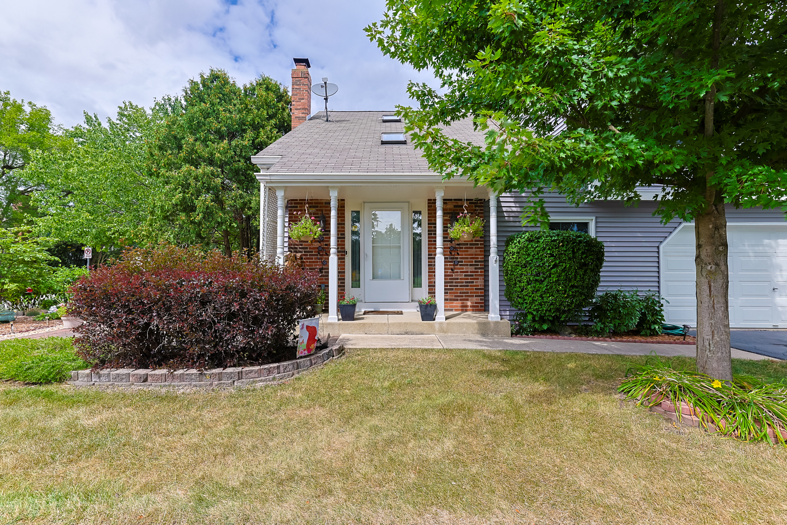 Homes for sale in Warrenville, IL | 2S781 Grove Ln, Warrenville, IL 60555 | MLS# 12184383