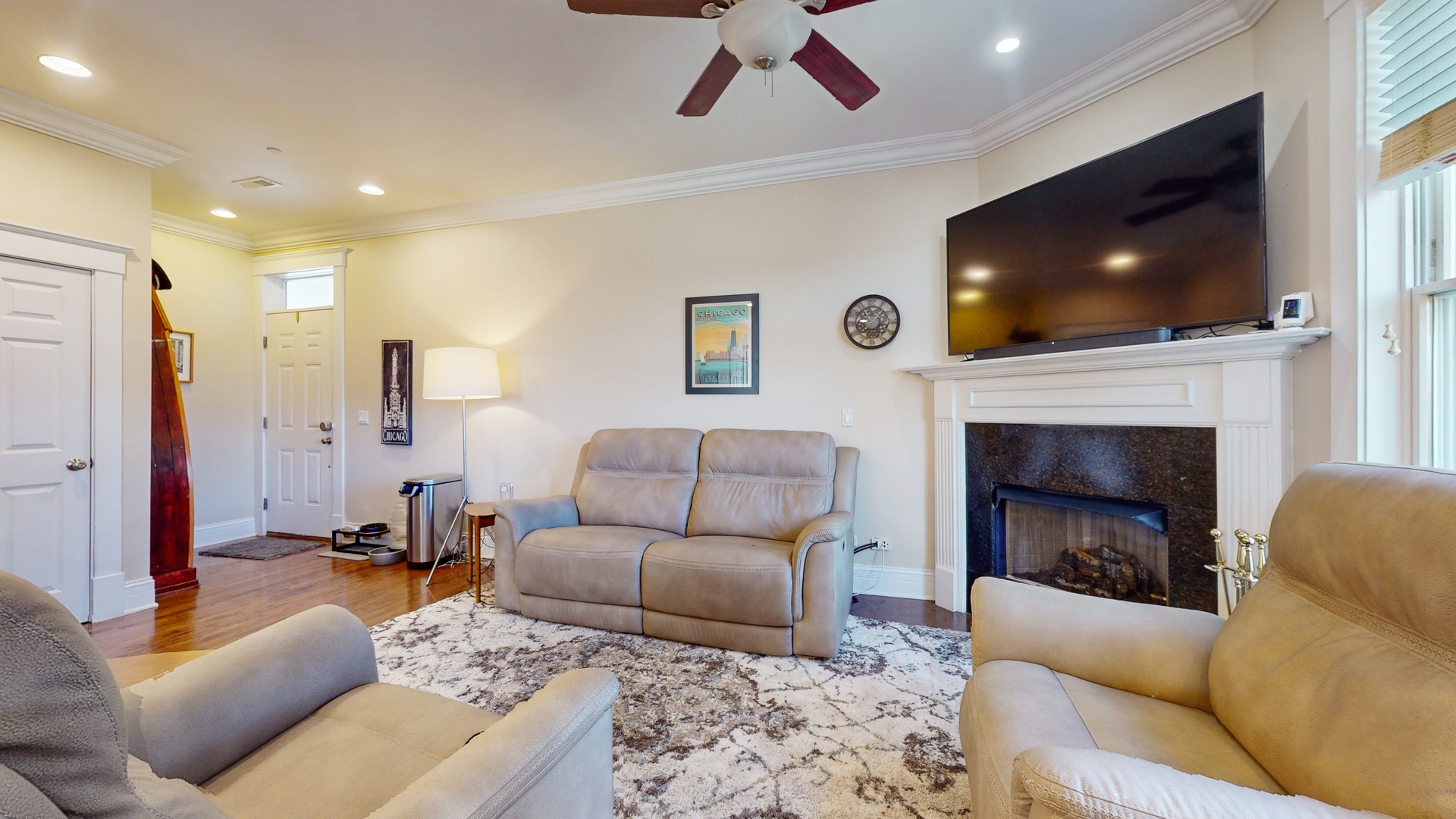 Homes for sale in Oak Park, IL | 116 S Grove Ave #C, Oak Park, IL 60302 | MLS# 12185153