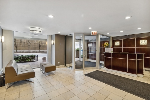 3rd image of 71 E Division St #1505, Chicago, IL 60610 | MLS# 12187593