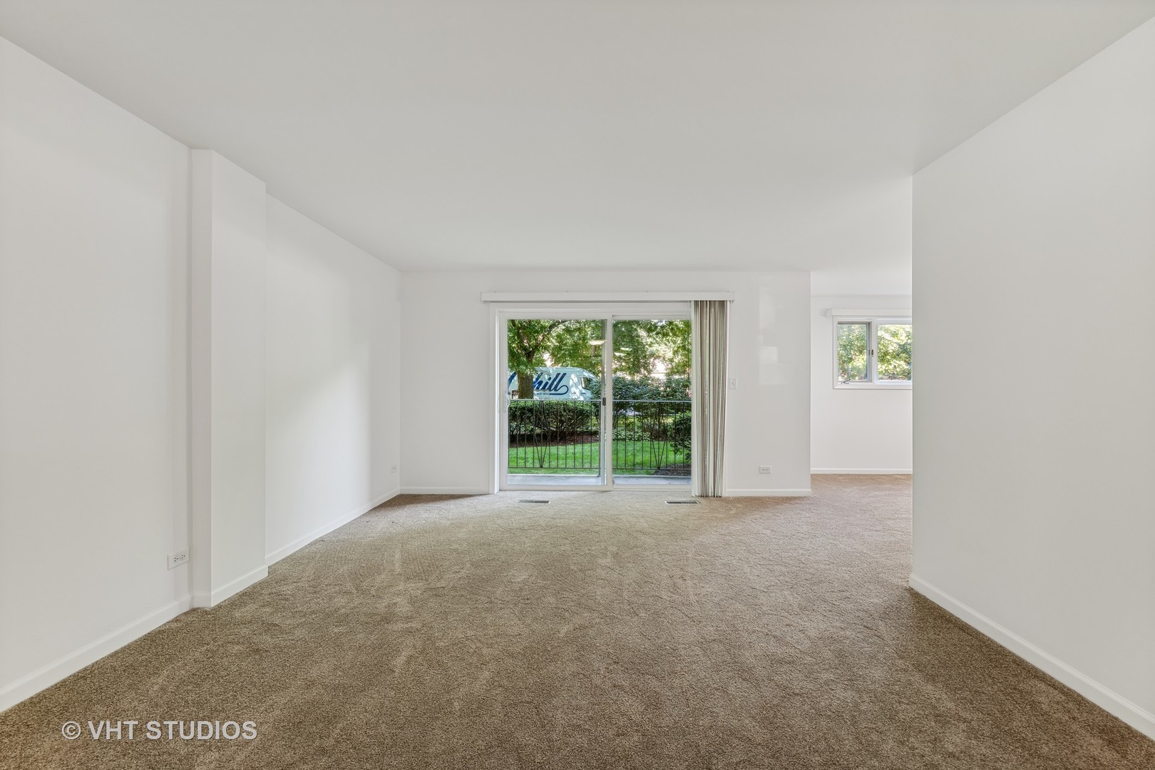 Homes for sale in Evanston, IL | 2001 Sherman Ave #101, Evanston, IL 60201 | MLS# 12255884