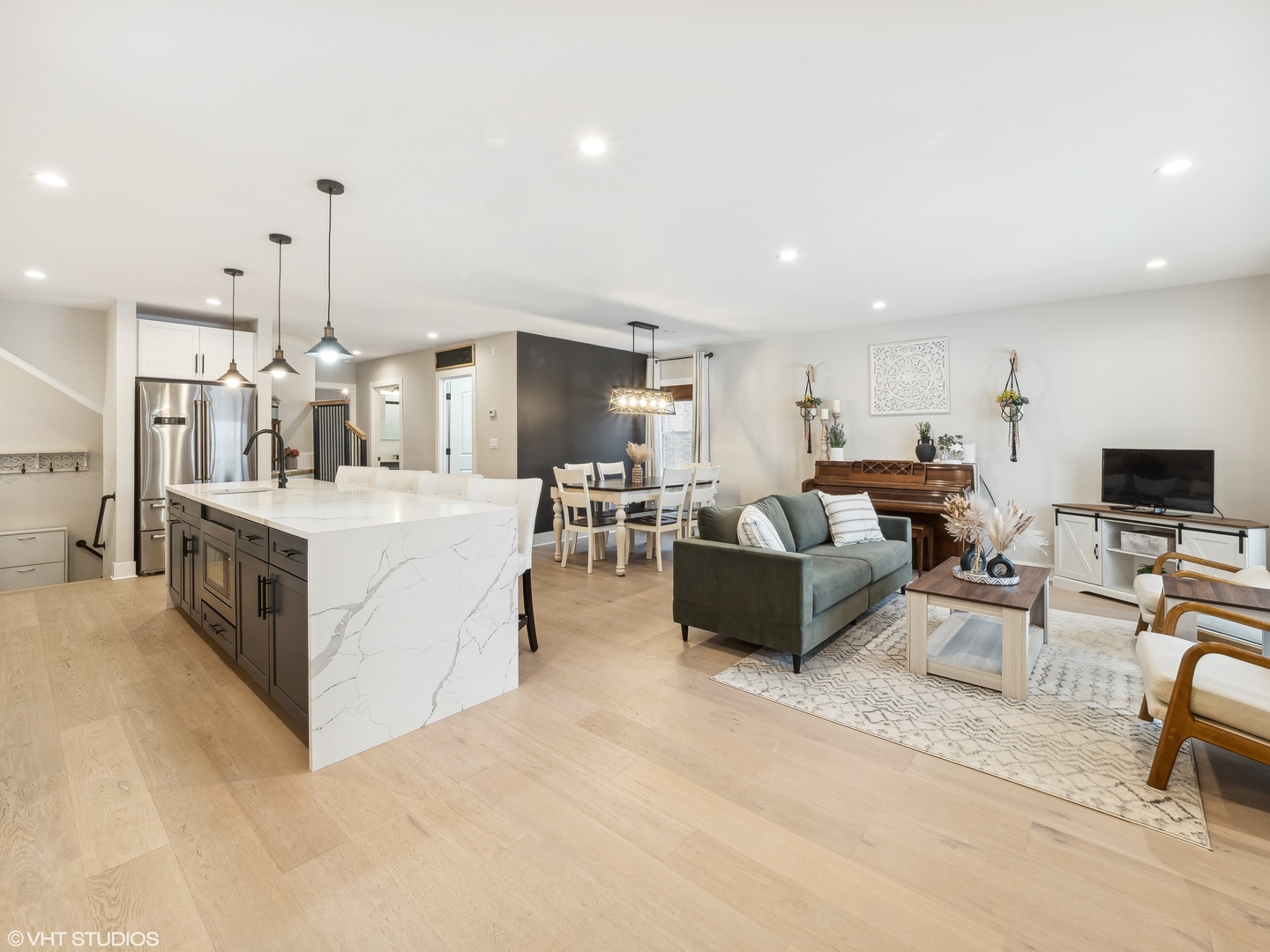 Homes for sale in Norridge, IL | 4300 N Oleander Ave, Norridge, IL 60706 | MLS# 12261302